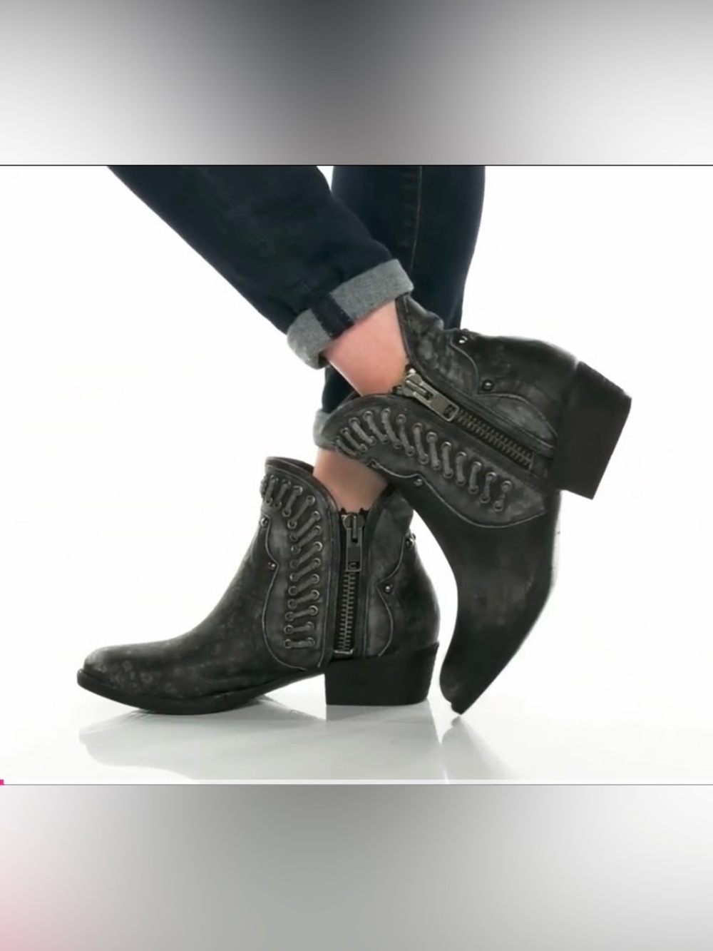 CORRAL CIRCLE G BLACK STUDS WOMEN BOOTIE Boots ROUND TOE 7.5